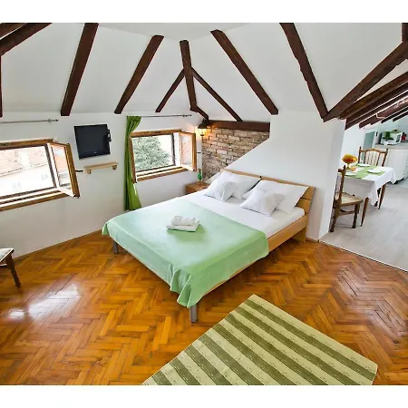 Romantic Loft アパート *