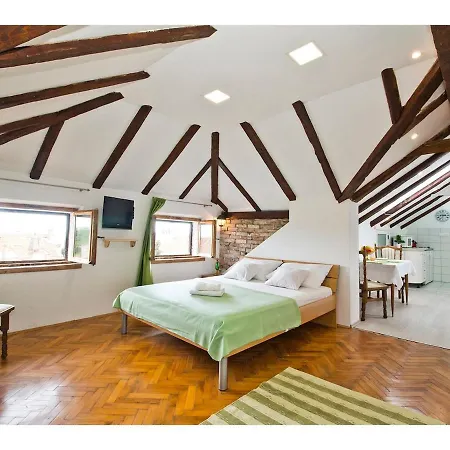 アパート Romantic Loft